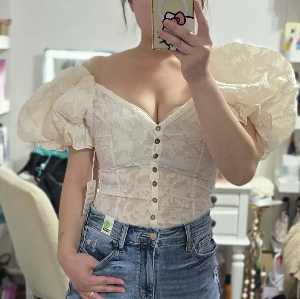 Joyfolie Cream Lace Puff Sleeve Blouse